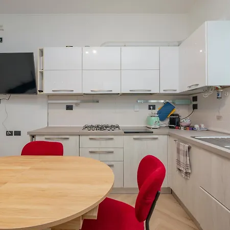 Apartmán I-host - Spacious 3br - Balcony - Sleeps 7
